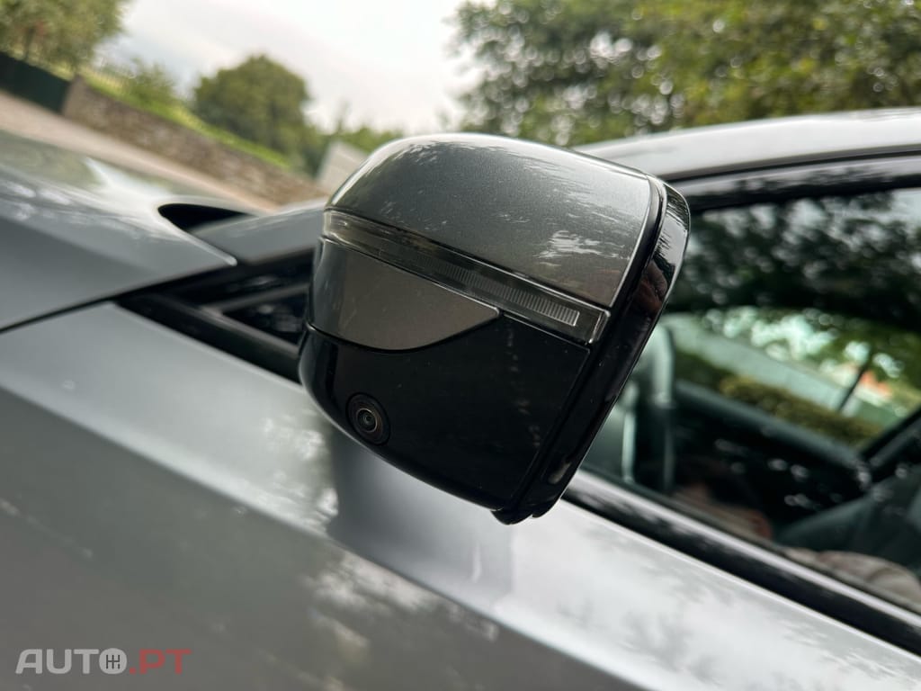 BMW 330 e Touring Pack Desportivo M Auto