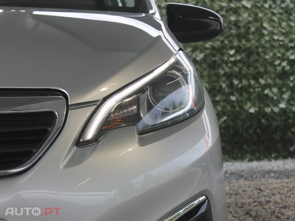 Peugeot 108 1.2 PureTech Allure