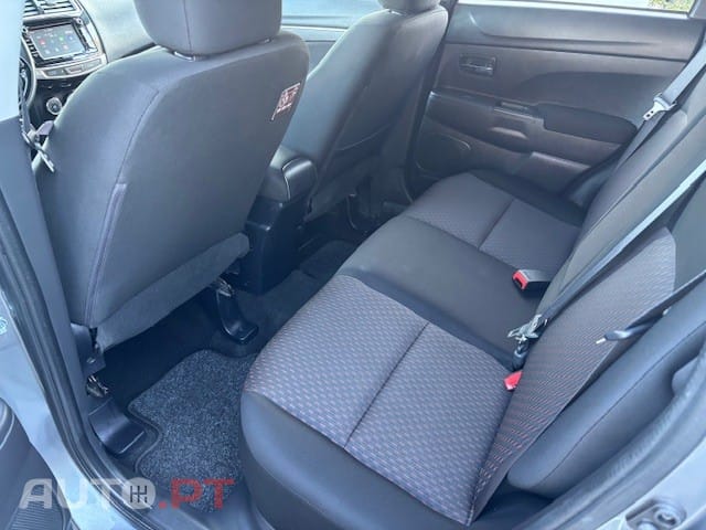 Mitsubishi ASX 1.6 MIVEC Intense Connect Edition