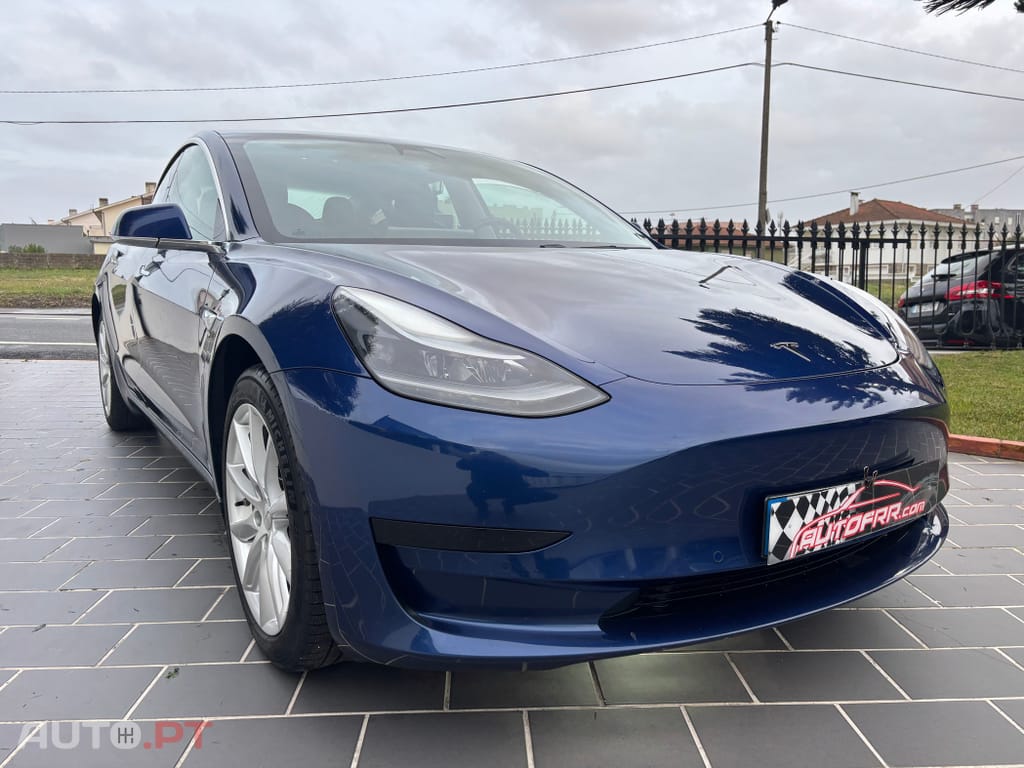 Tesla Model 3 Standard Range Plus RWD