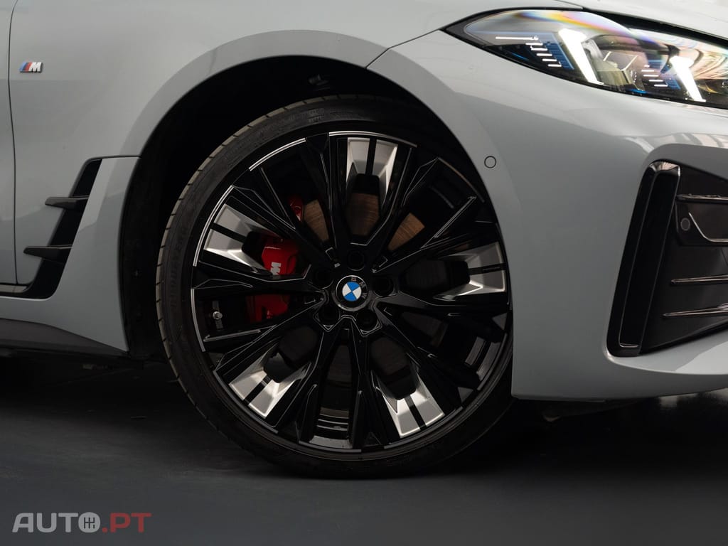 BMW i4 eDrive35 EdiÃ§Ã£o Desportiva M