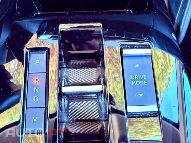 Citroen C4 1.2 PureTech Shine Pack EAT8