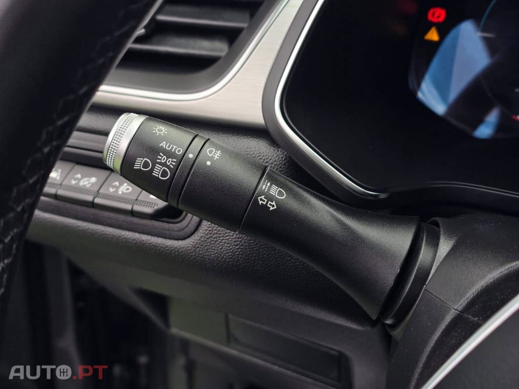 Renault Captur 1.6 E-Tech Plug-In Intens