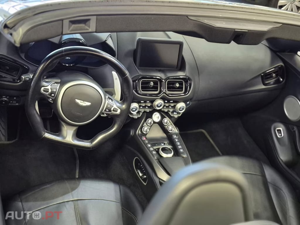 Aston Martin Vantage Roadster V8