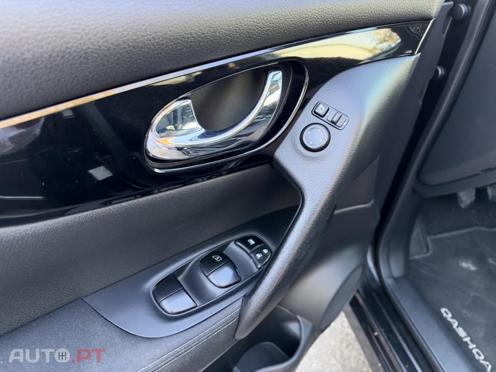 Nissan Qashqai 1.5 dCi N-Connecta 18