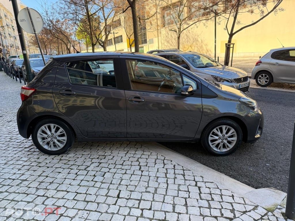 Toyota Yaris 1.0 VVT-i Comfort +PS Style +P.Techno