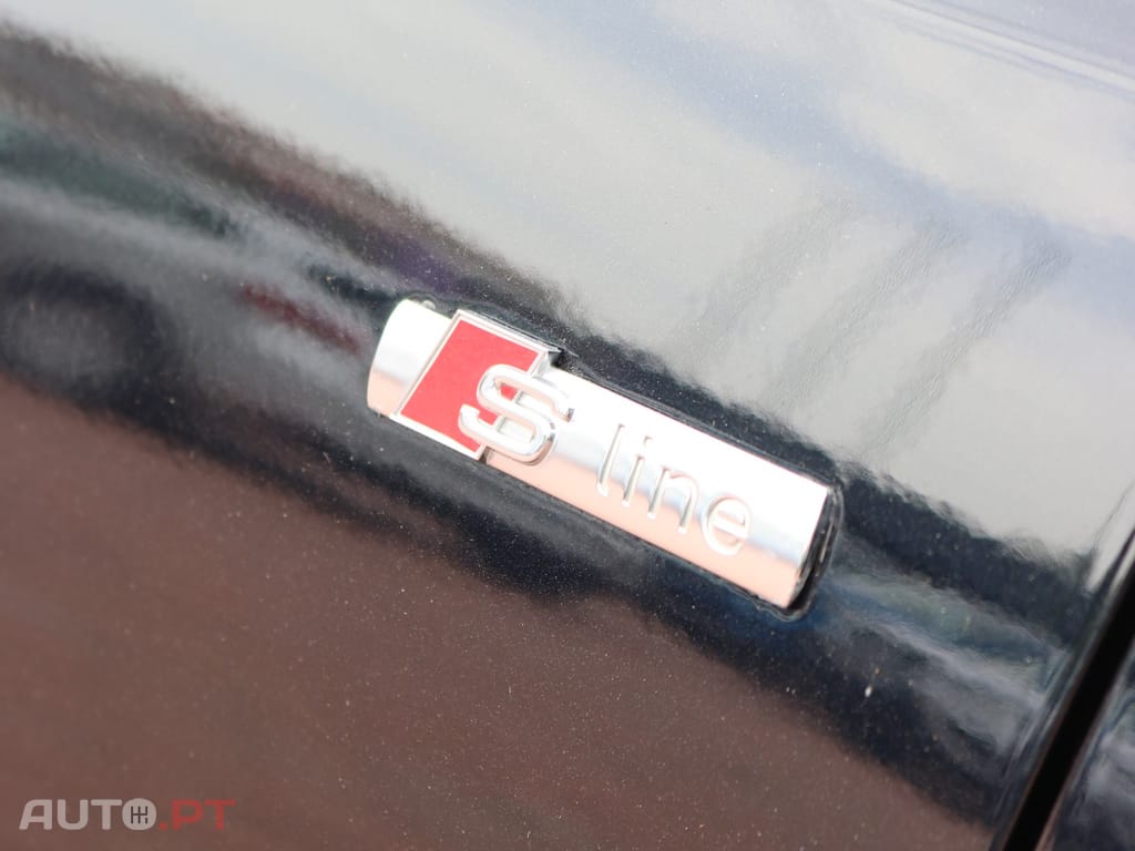Audi A4 Avant 2.0 TDI multitronic S-line
