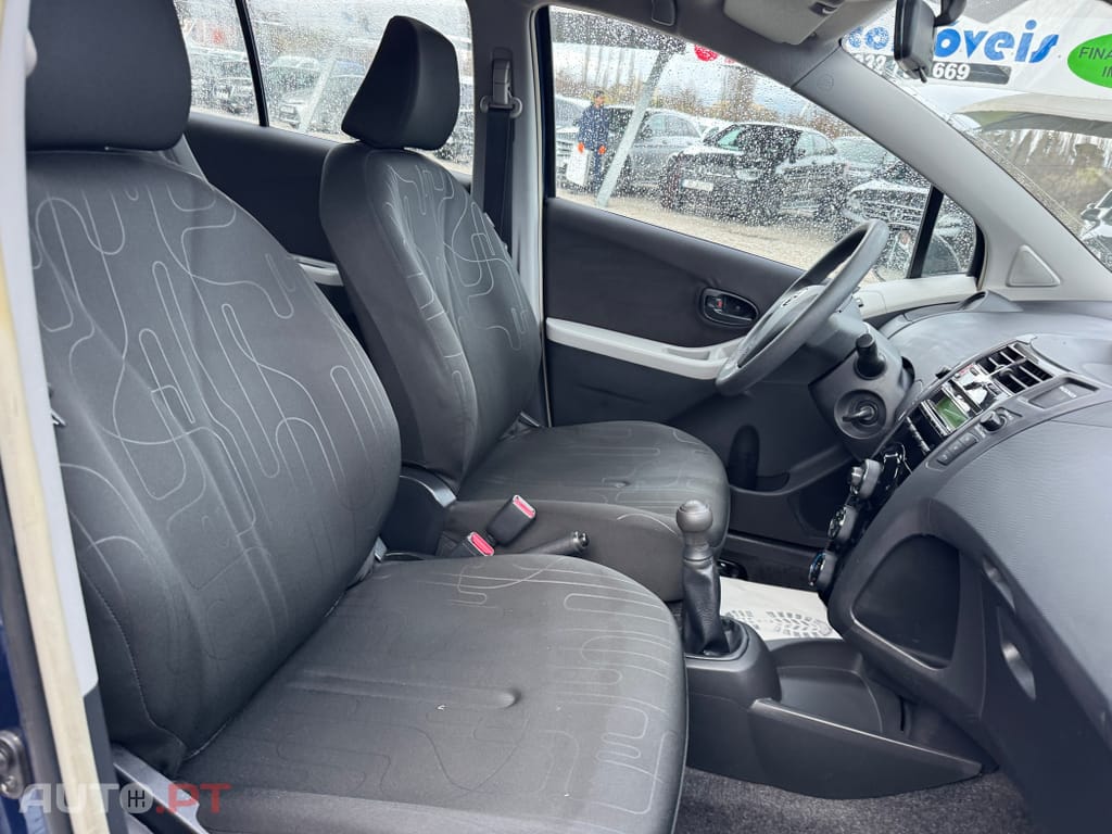Toyota Yaris 1.0 VVT-i AC
