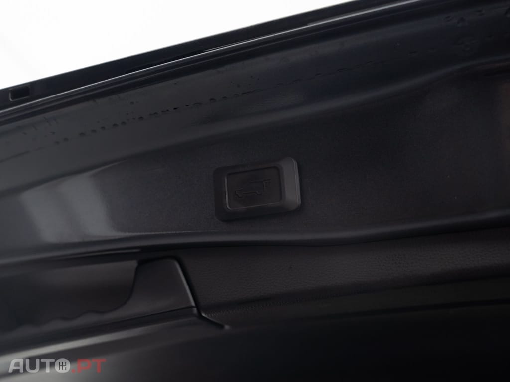 Toyota RAV4 2.5 HDF Plug-in Lounge AWD-i