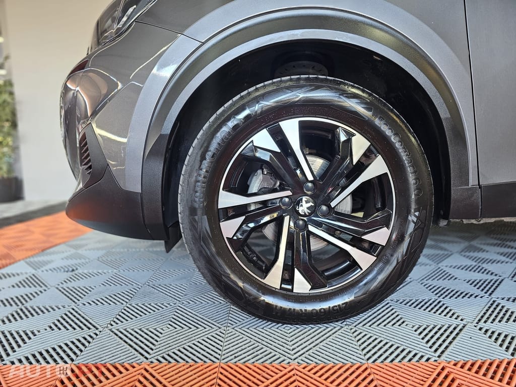 Peugeot 2008 1.2 PureTech Allure