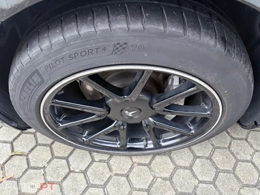 Tesla Model 3 Long Range Tração Integral Premium