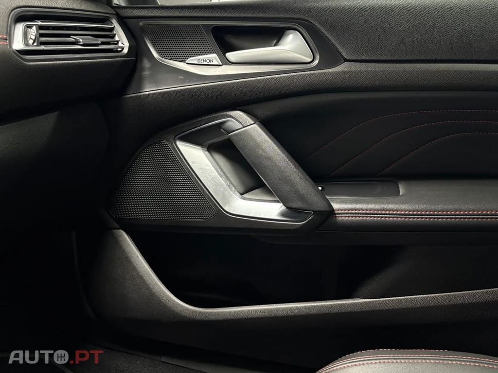 Peugeot 308 PureTech 130 EAT8 GT