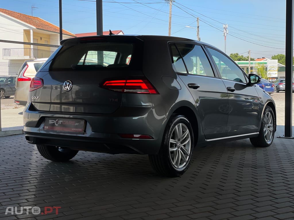 Volkswagen Golf 1.6 TDI Confortline