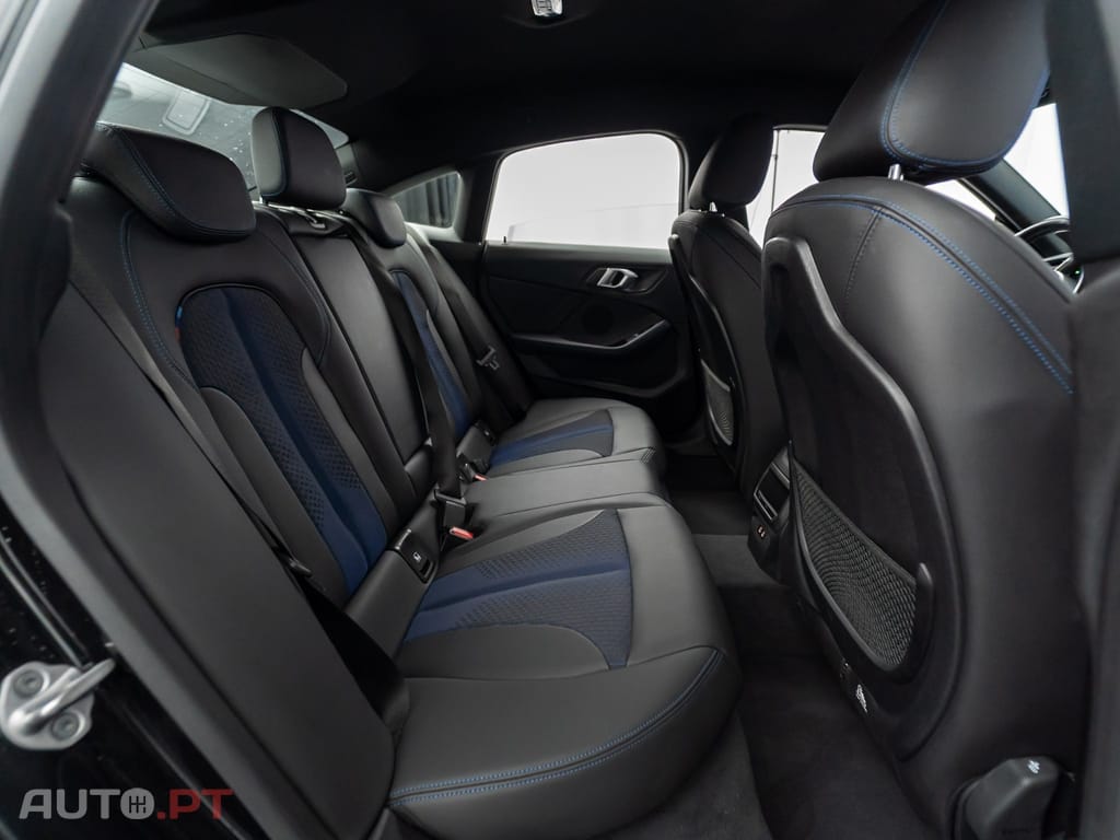 BMW 216 d Pack Desportivo M