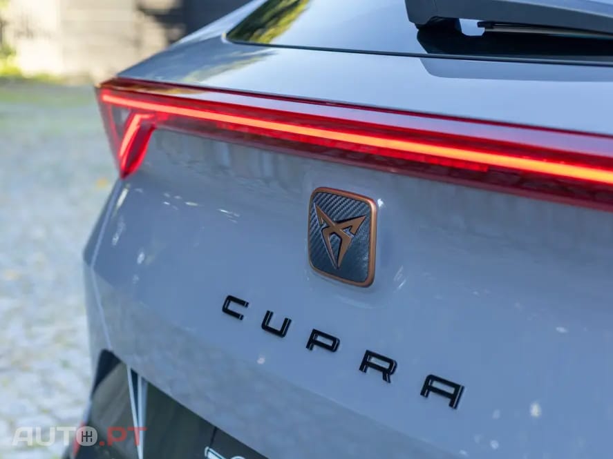 Cupra Formentor 1.4 e-Hybrid DSG VZ