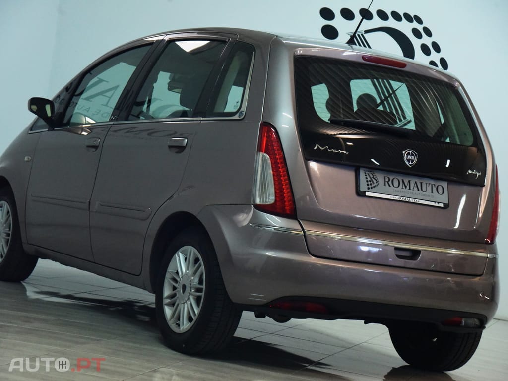 Lancia Musa 1.3 16V M-jet Platino DFN