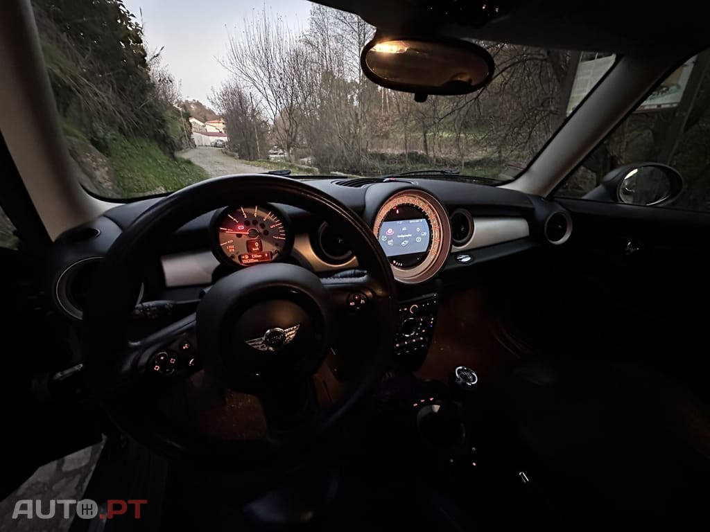 MINI Cooper Cooper D