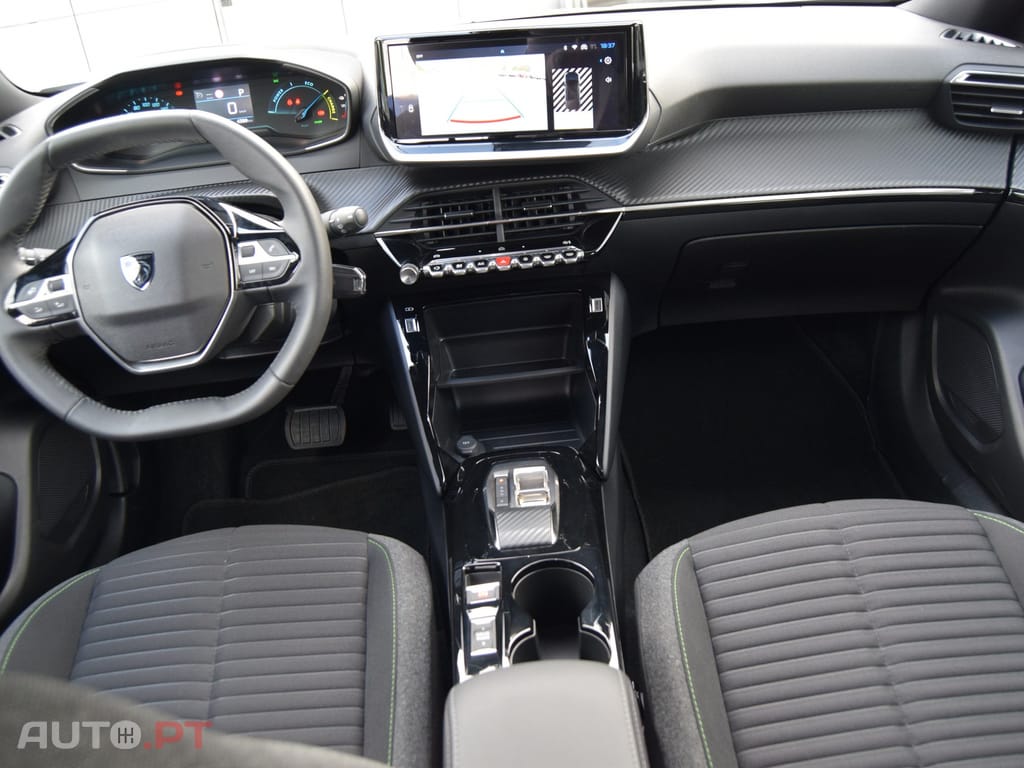 Peugeot E-2008 54 kWh Active EAT8