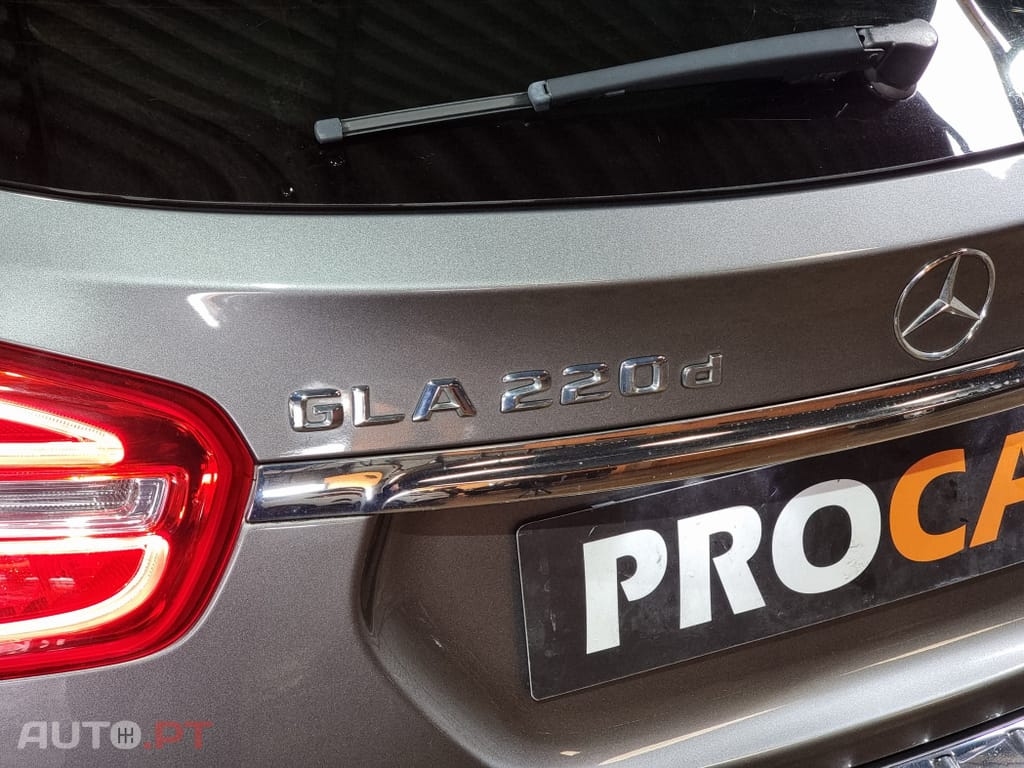 Mercedes-Benz GLA 220 CDi AMG Line 4-Matic