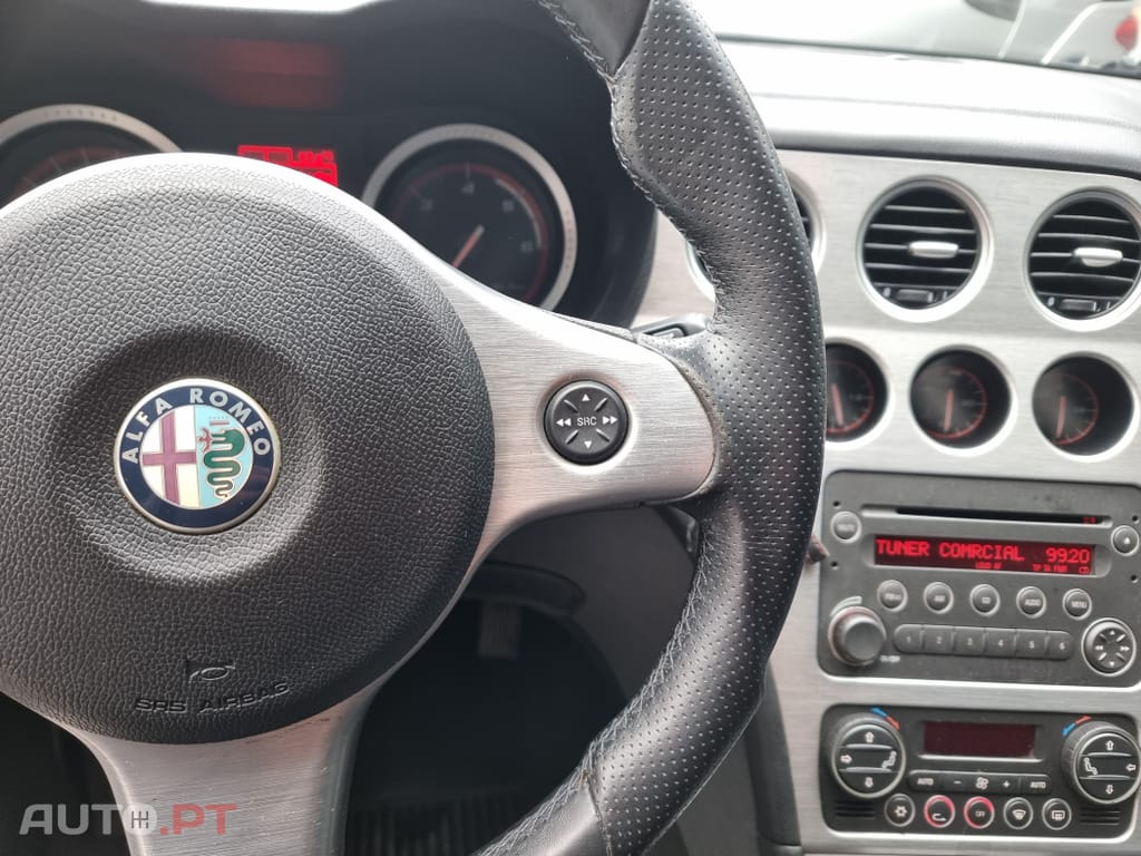Alfa Romeo 159 Sportwagon 1.9 JTDm 16V Sportiva+
