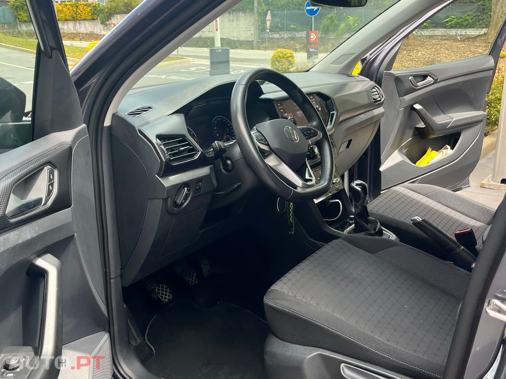Volkswagen T-Cross Life 1.0 TSI