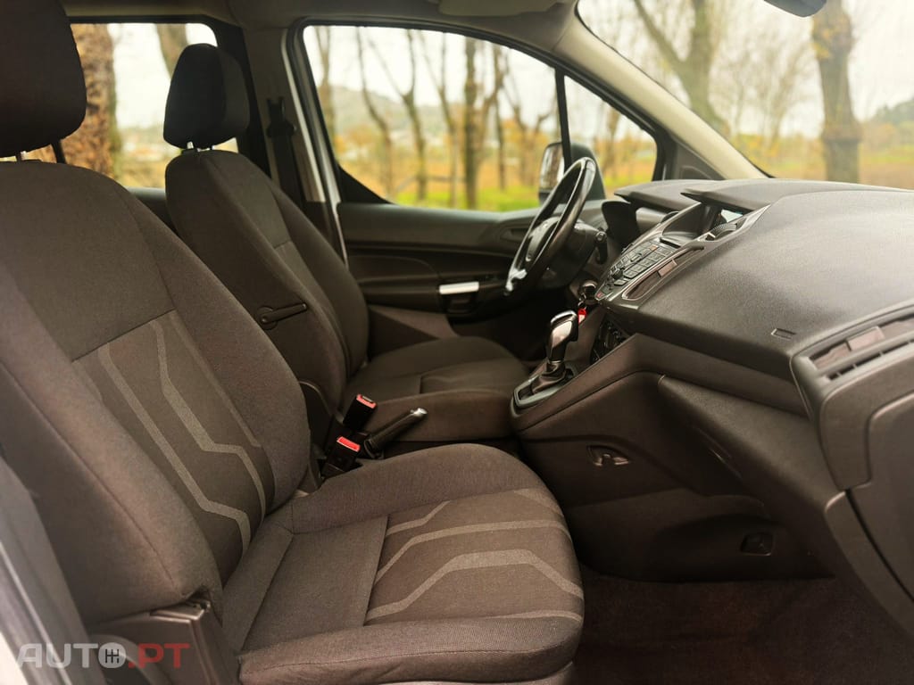 Ford Tourneo Grand 1.5 TDCi Trend Powershift