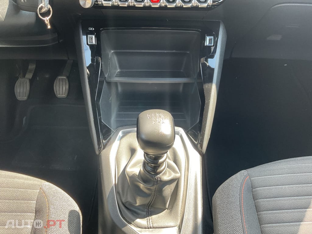 Peugeot 2008 1.2 PureTech Active