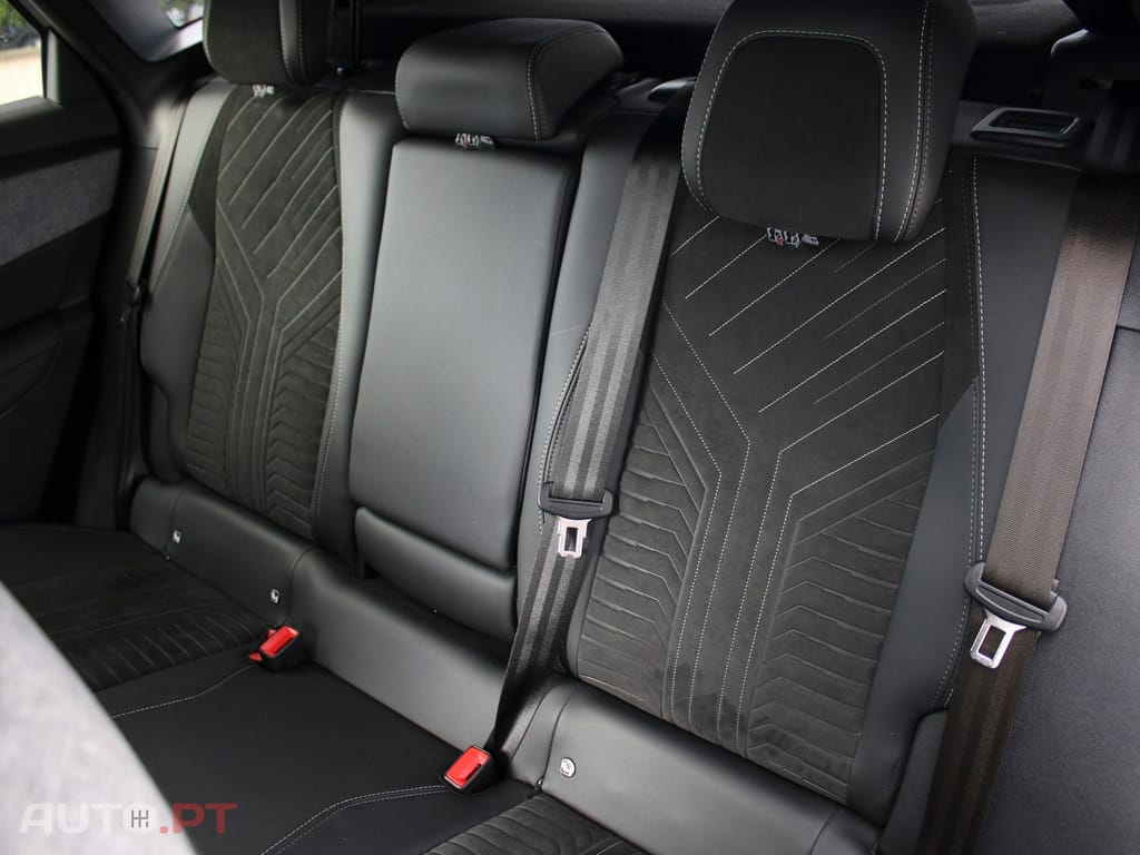 Peugeot 3008 1.2 Hybrid GT e-DCS6