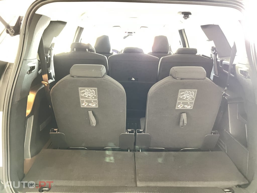 Peugeot 5008 1.2 PureTech Allure Pack EAT8
