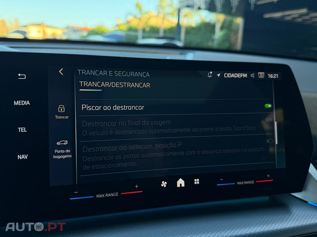 BMW iX2 eDrive20 Pack Desportivo M Pro