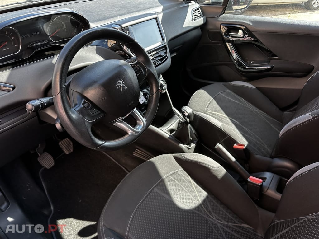 Peugeot 208 1.4 HDi Active