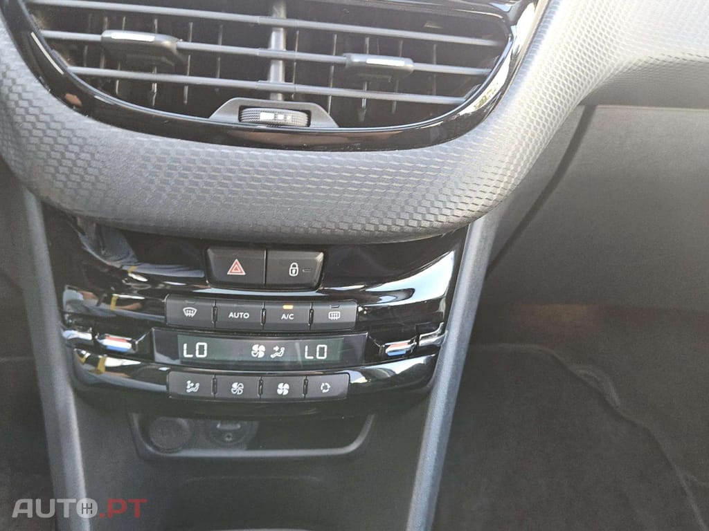 Peugeot 2008 1.6 e-HDi Allure