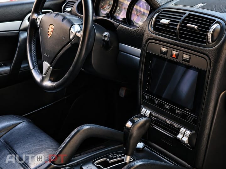 Porsche Cayenne Tiptronic