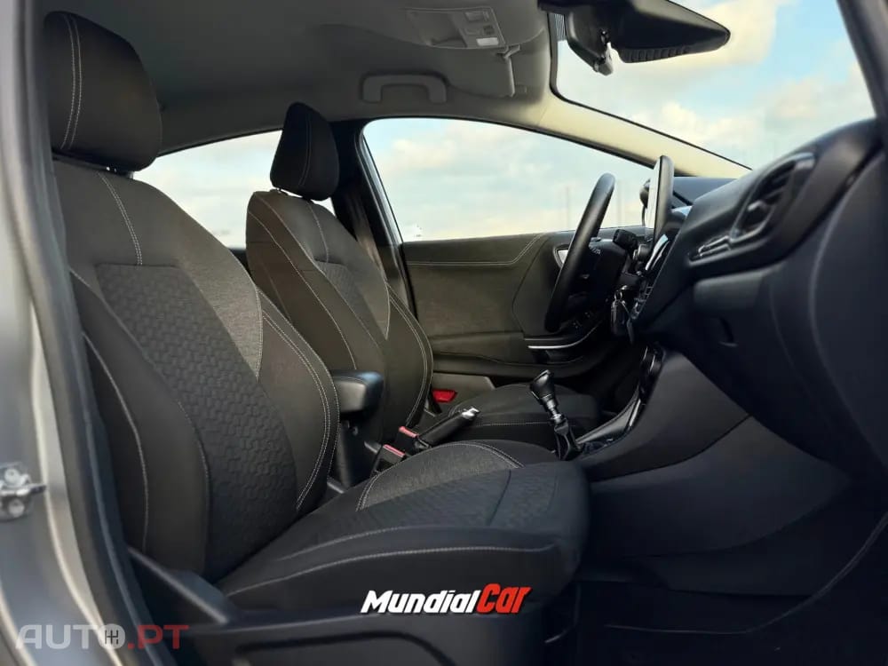 Ford Puma 1.0 EcoBoost MHEV Titanium