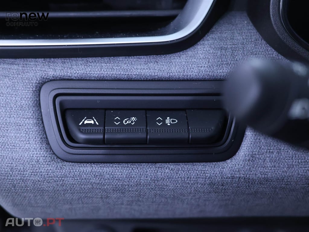 Renault Clio 1.0 Tce Evolution Bi-fuel — fotografia 16