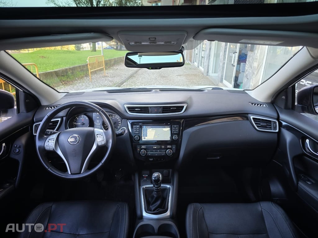 Nissan Qashqai 1.5 dCi N-Connecta 18