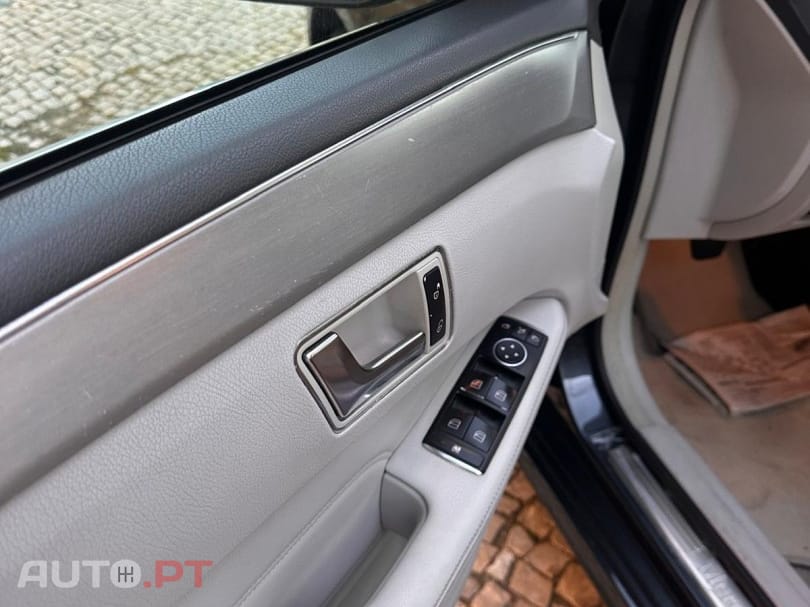 Mercedes-Benz E 220 CDI