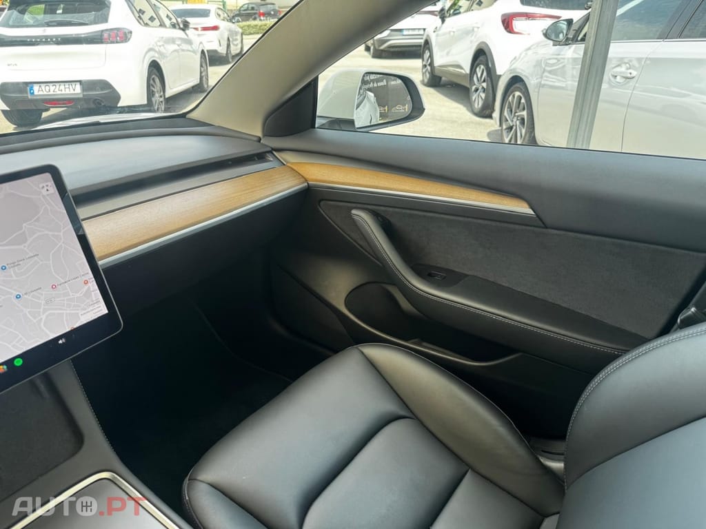 Tesla Model 3 Standard Range Plus RWD