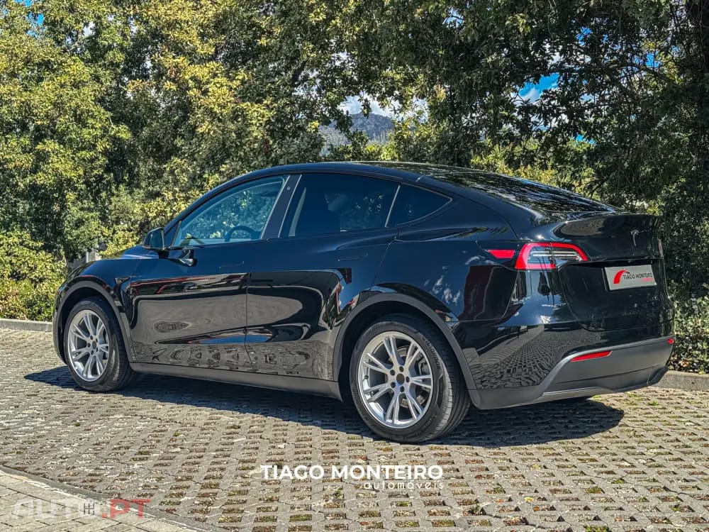 Tesla Model Y Tração Traseira