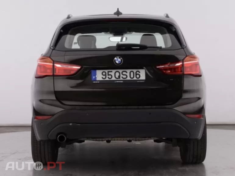 BMW X1 16 d sDrive — fotografia 5