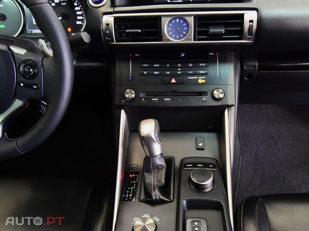 Lexus IS Executive — fotografia 18