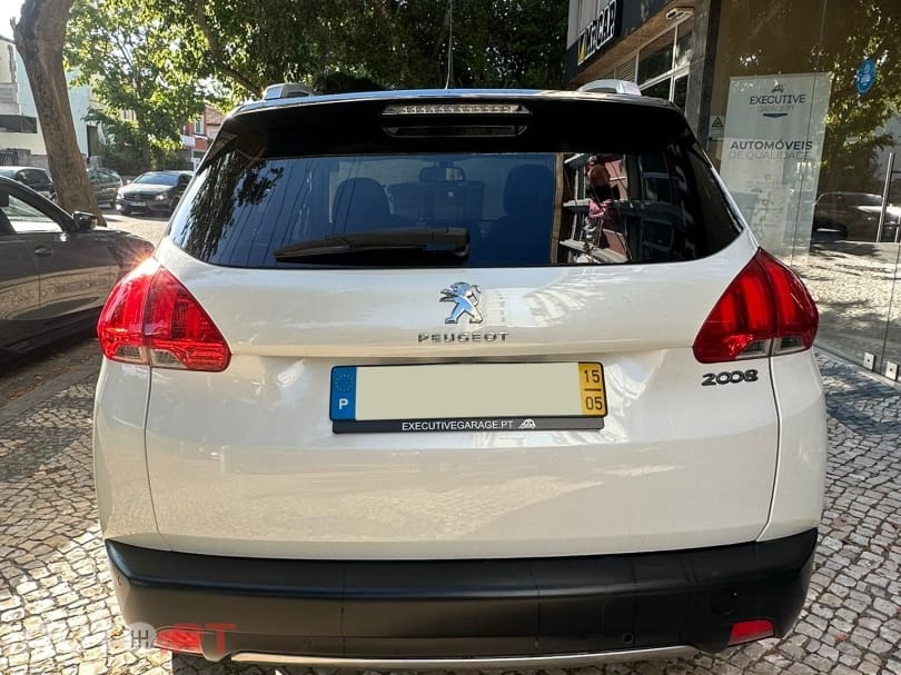 Peugeot 2008 1.2 PureTech Allure