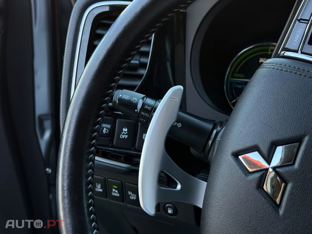 Mitsubishi Outlander PHEV intense