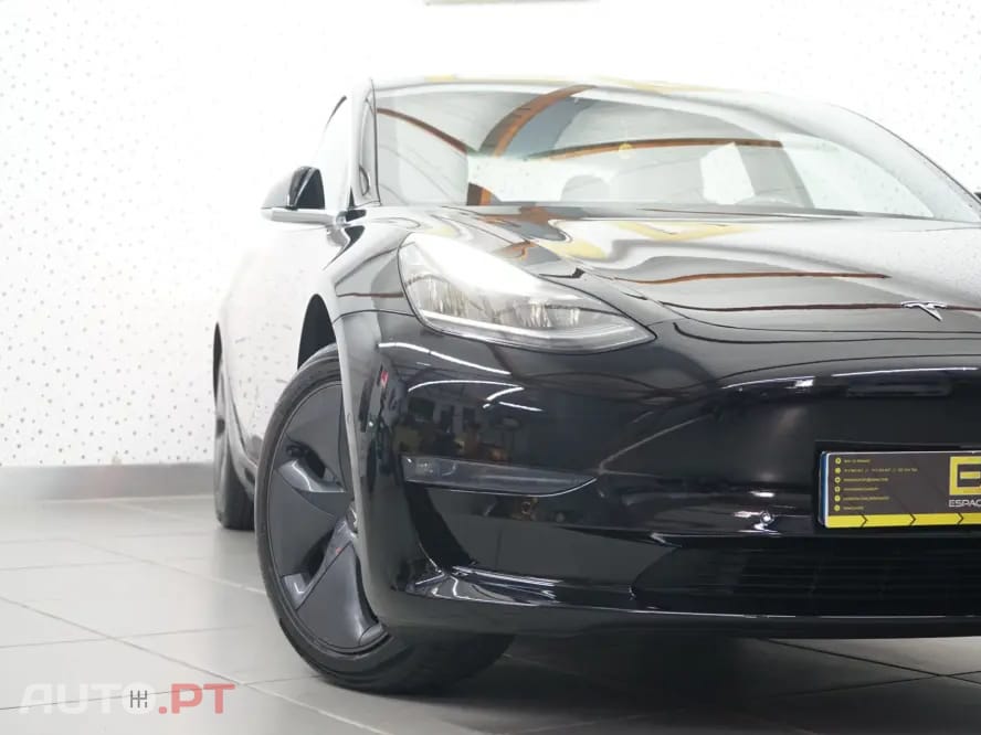 Tesla Model 3 Standard Range Plus RWD