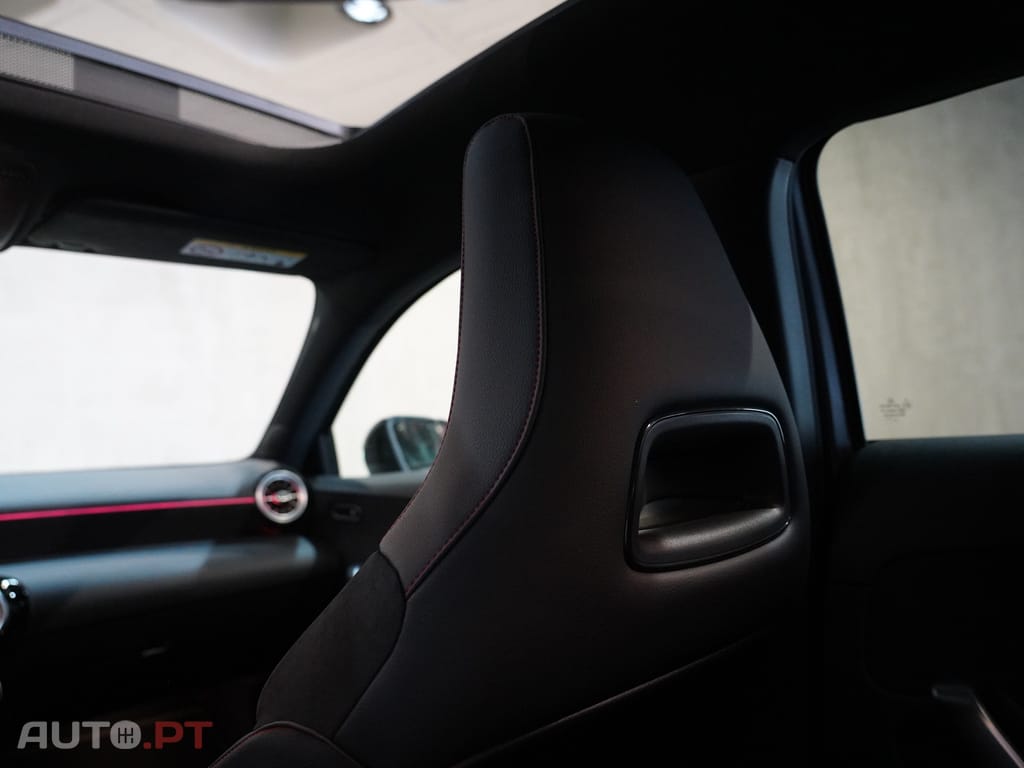 Mercedes-Benz A 250 AMG Line