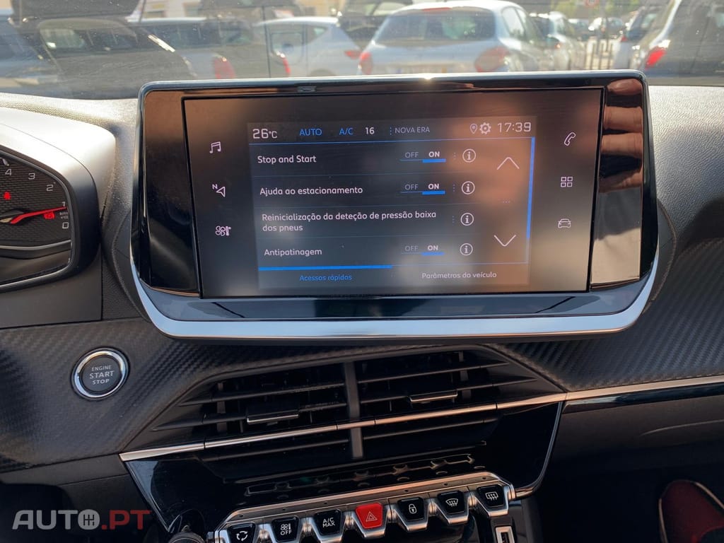 Peugeot 2008 1.5 BlueHDi Allure