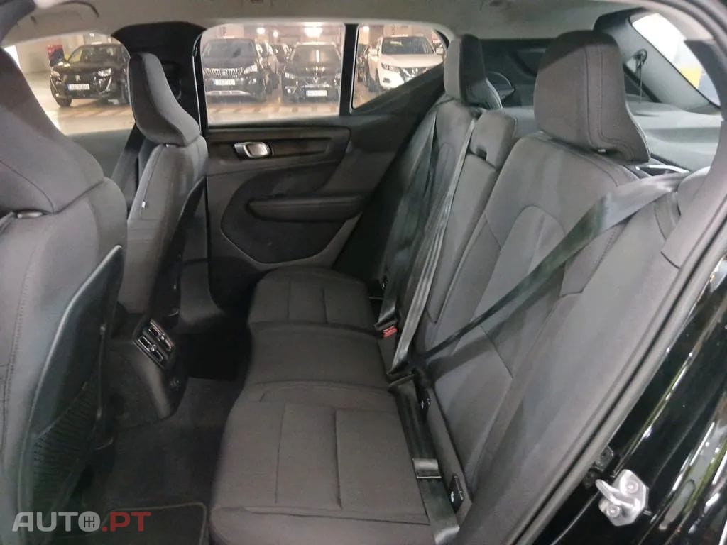 Volvo XC40 1.5 T5 PHEV R-Design Expression
