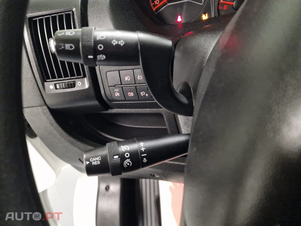 Peugeot Boxer 2.2 BlueHDi 335 L2H2 Pro GPS CAM. TRASEIRA IVA DEDUTIVEL