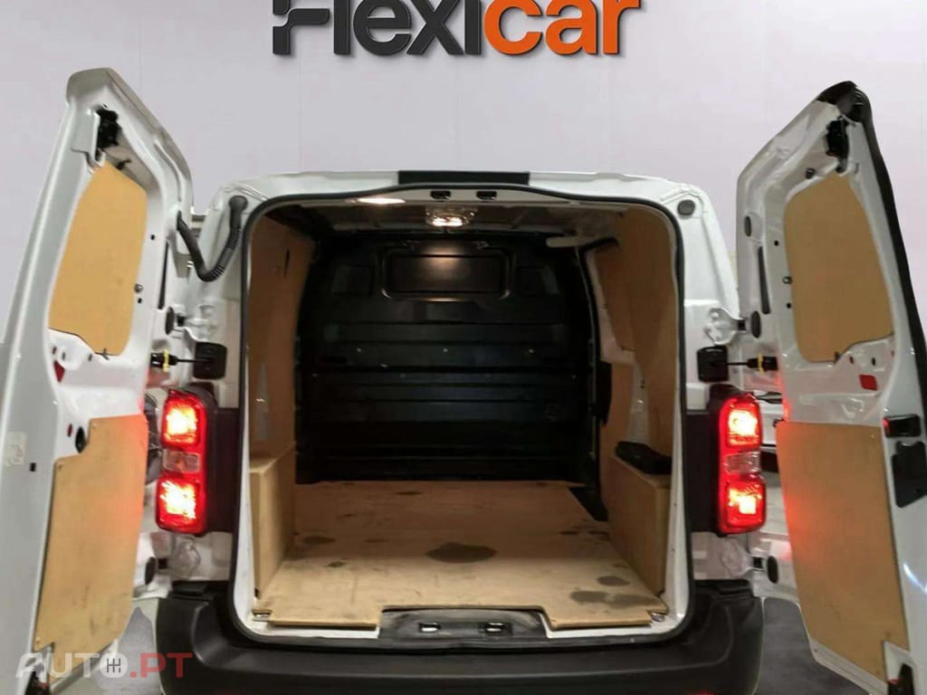 Peugeot Expert 75 kWh Standard