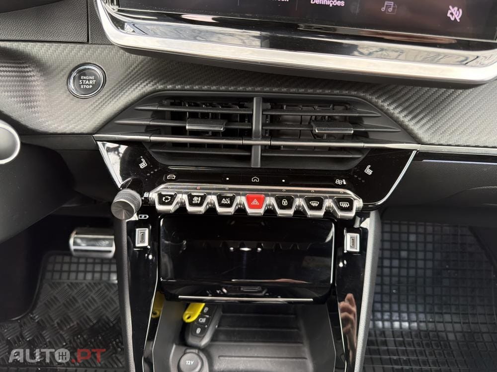 Peugeot E-2008 54 kWh GT